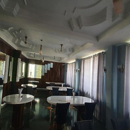 Oyo Hotel Rajshree Akolia 外观 照片